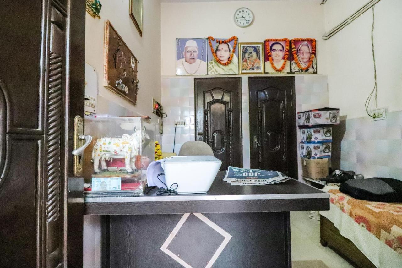 Hotel Spot On 60838 Shri Giriraj Dham Govardhan Exterior foto